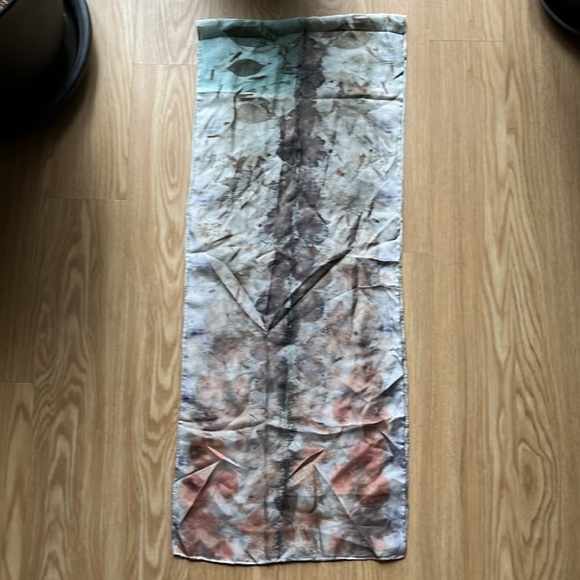 VINTAGE Hand-dyed Silk Scarf With Botanical Leaf Print - Picture 8 of 11